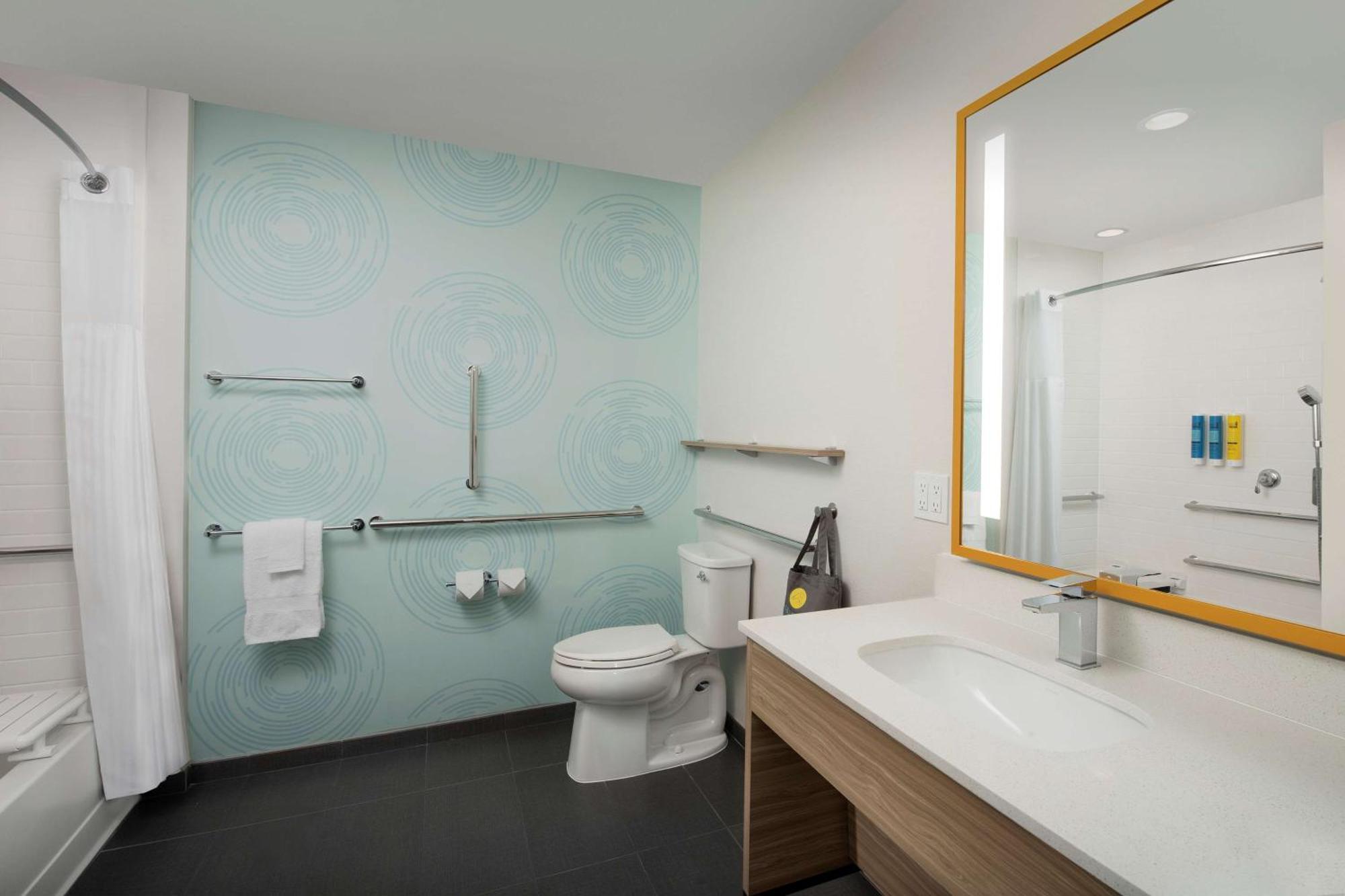 Tru By Hilton Miami West Brickell Hotel Bagian luar foto